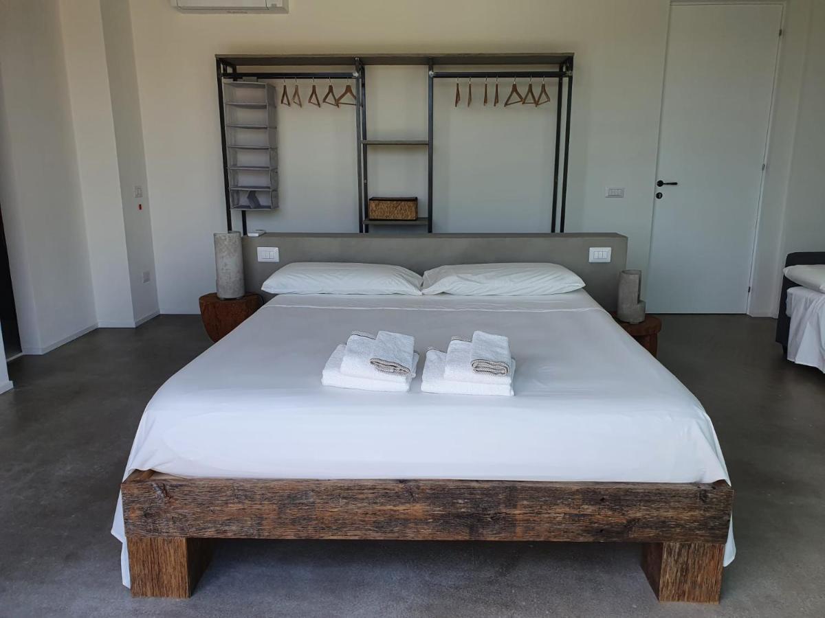 Casa Lunaria B&B ปอร์โต ซันเตลปีดิโอ ภายนอก รูปภาพ