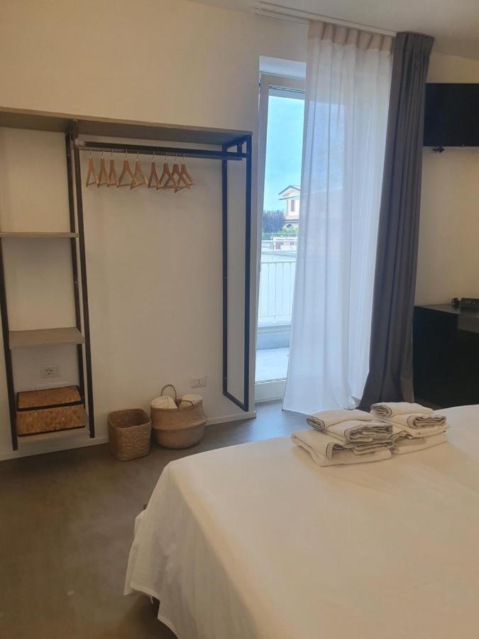 Casa Lunaria B&B ปอร์โต ซันเตลปีดิโอ ภายนอก รูปภาพ